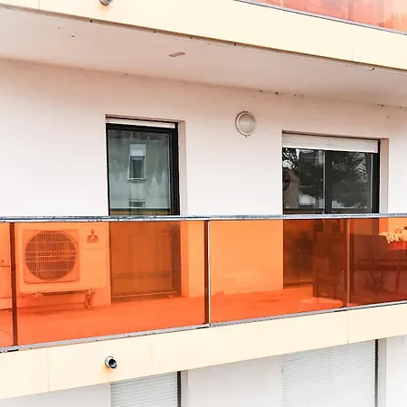 Bel Climatise & Parking