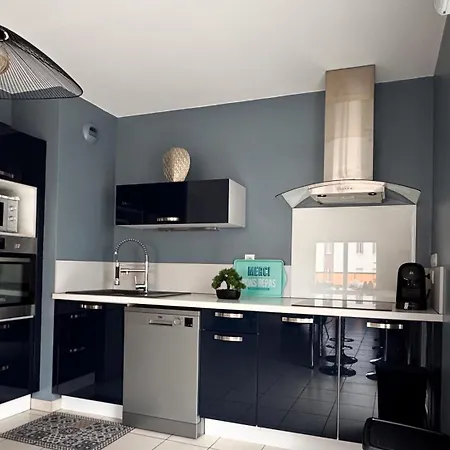 Bel Climatise & Parking Appartement *