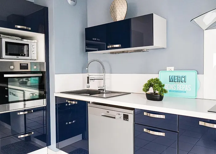 Bel Climatise & Parking Apartment *