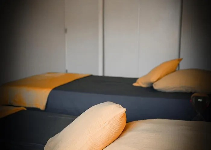 Bel Climatise & Parking Перпиньан