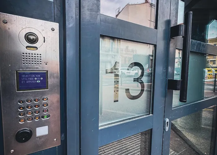 Apartment Bel Climatise & Parking *