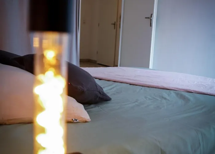 Bel Climatise & Parking Перпиньан