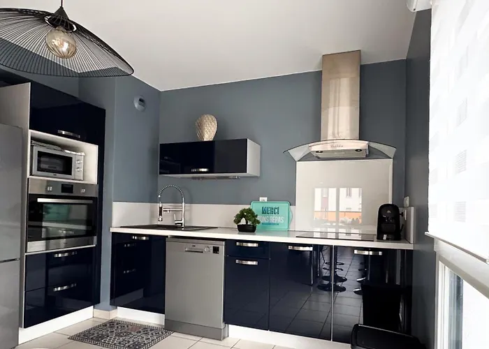 Bel Climatise & Parking Apartment *